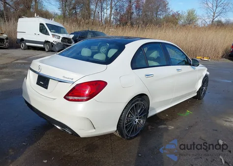 2017 Mercedes-Benz C 300 4Matic/Luxury 4Matic/Sport 4Matic из США, поврежденный, VIN 55SWF4KB7HU195685